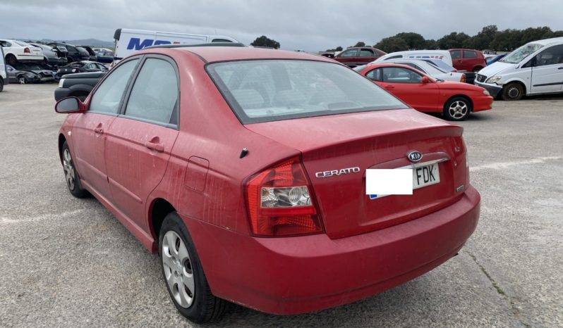 Kia Cerato 1.5 lleno