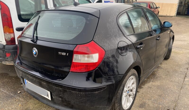 BMW SERIE 116 I lleno