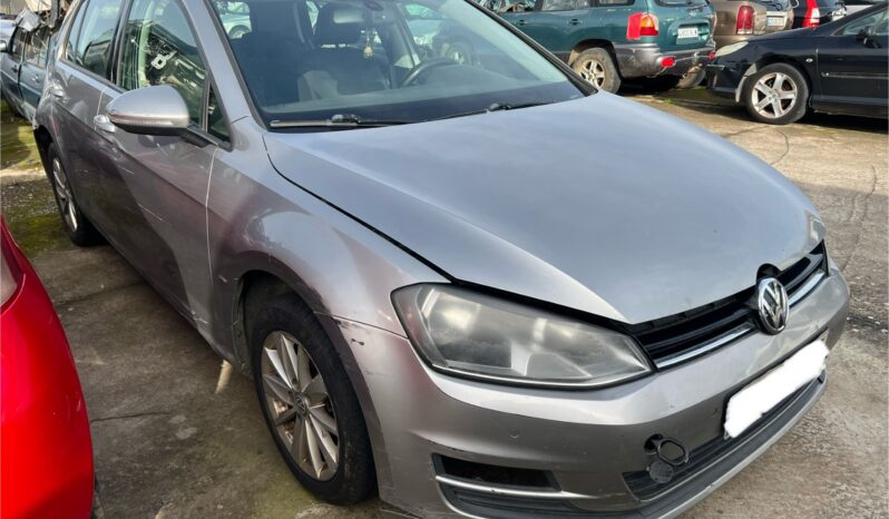 VOLKSWAGEN GOLF VI 1.6 TDI lleno