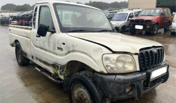 MAHINDRA PICK-UP 2.5 lleno