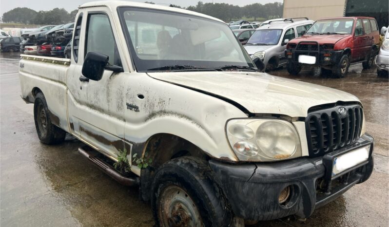 MAHINDRA PICK-UP 2.5 lleno