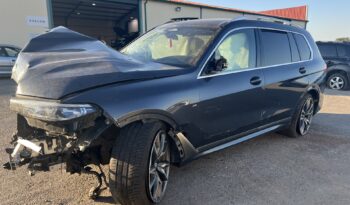 BMW X7 M50D lleno