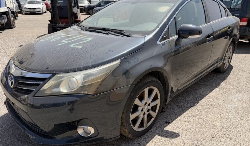 TOYOTA AVENSIS 2.0 2014 lleno