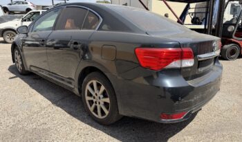 TOYOTA AVENSIS 2.0 2014 lleno